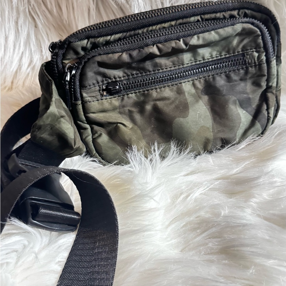 Camouflage Men's Crossbody Bag